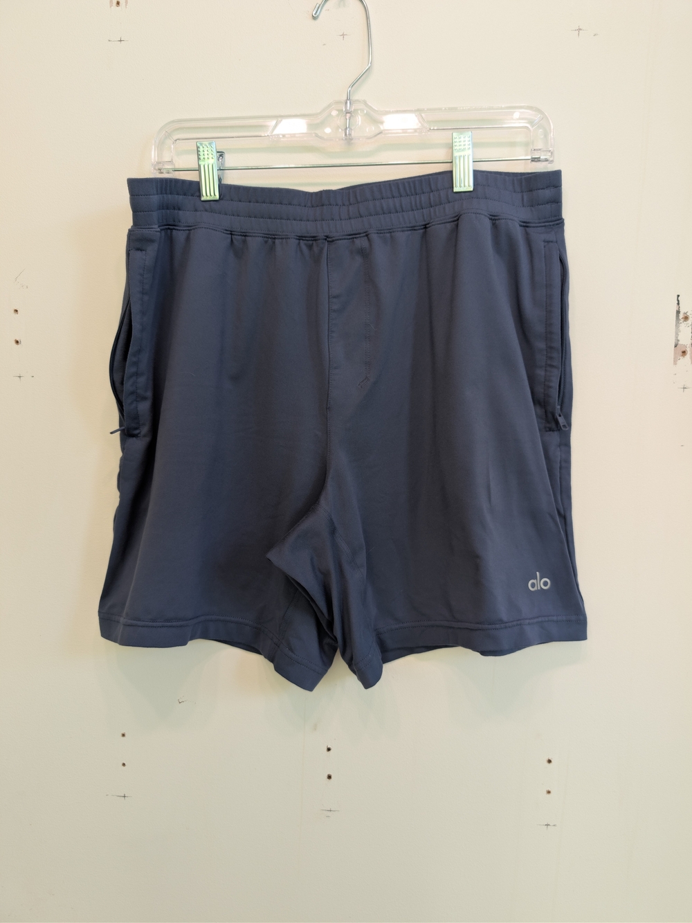 ALO Yoga Men’s Navy Performance Training Shorts